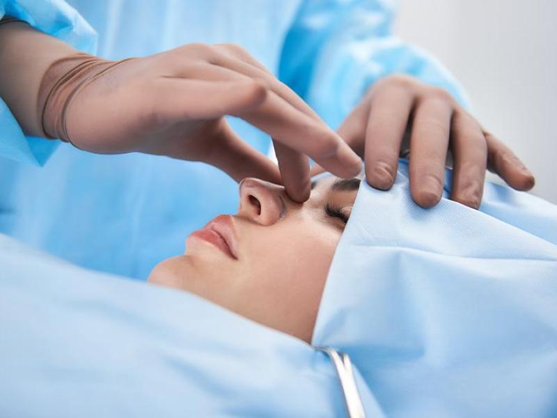 Cirugía nariz | Servicios otorrinolaringología | Insituto de Cabeza y Cuello (ICiC)